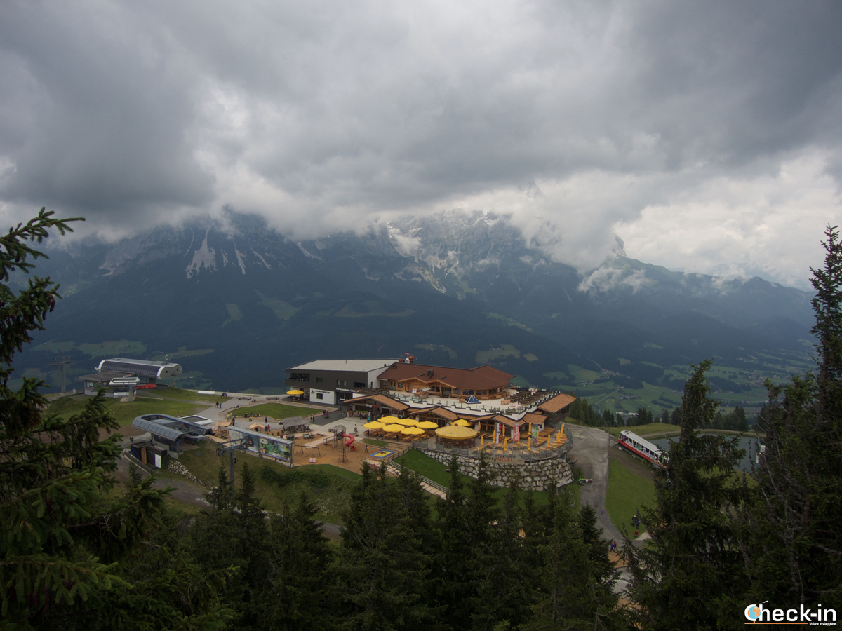 L'Hartkaiser ed i monti del Wilder Kaiser all'orizzonte - Tirolo austriaco