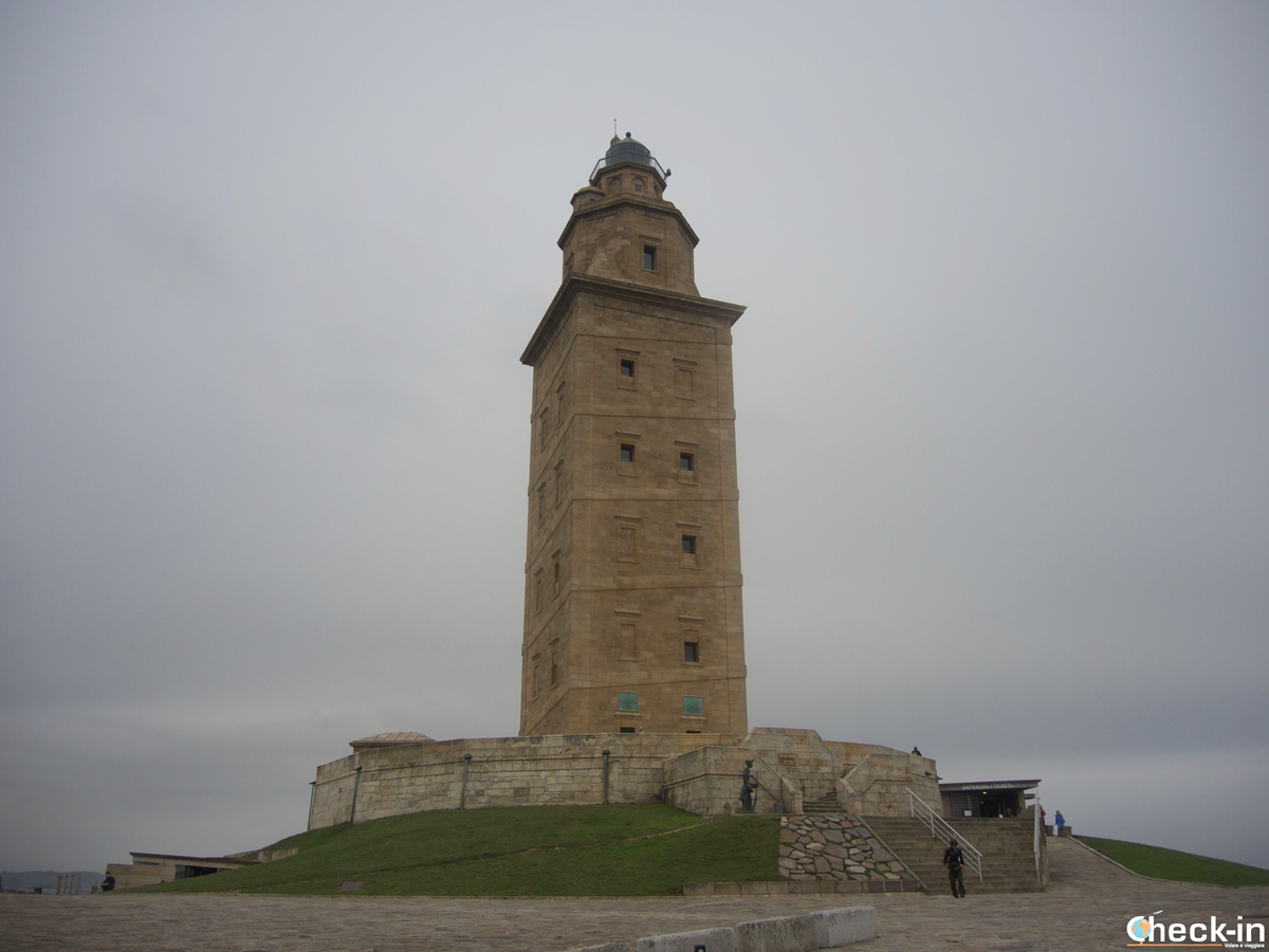 La Torre de Hércules, il simbolo di La Coruña e sito Patrimonio UNESCO dell'Umanità della Spagna