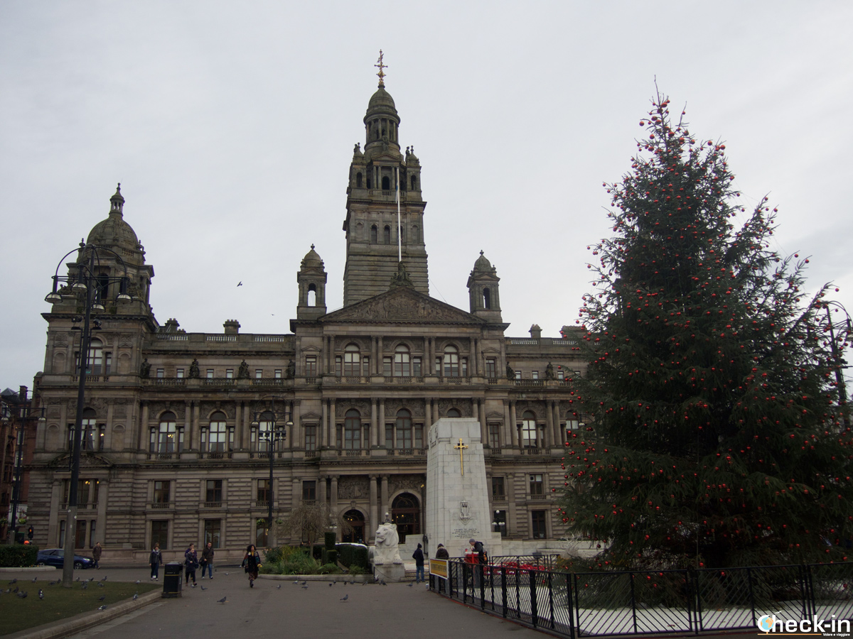 The Glasgow City Chambers in George Square