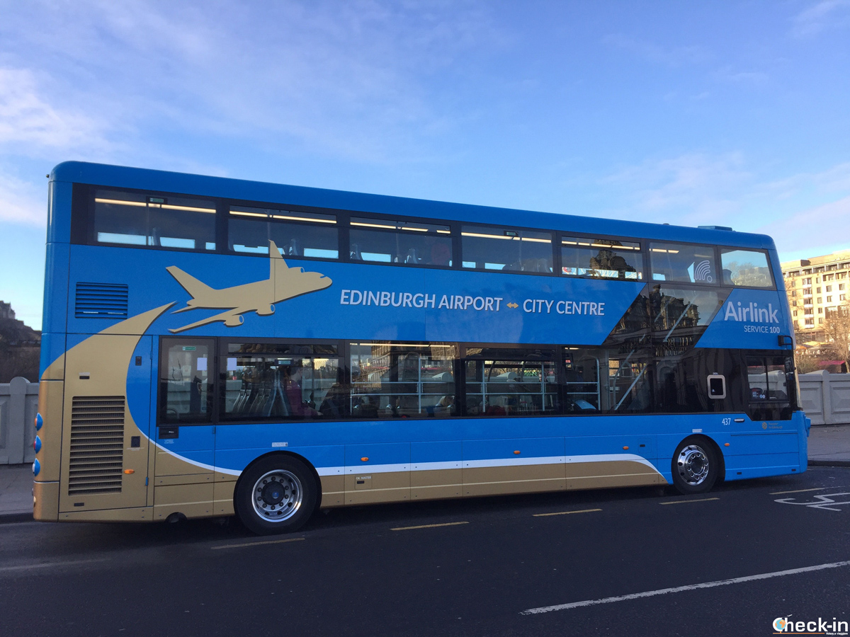 Come arrivare dall'Aeroporto di Edimburgo al centro città in autobus: l'Airlink 100 ed acquisto biglietti online