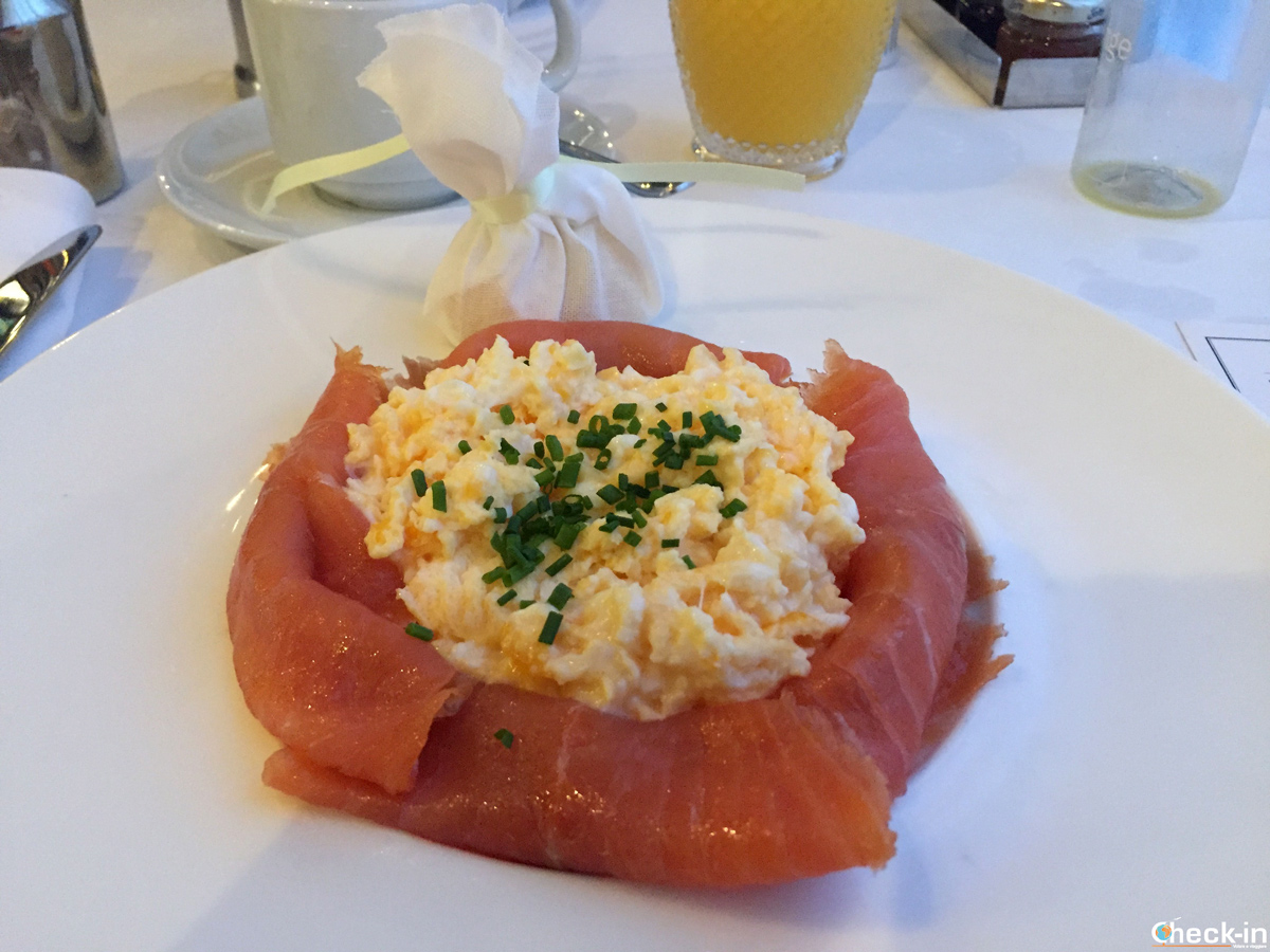Eggs with salmon for breakfast at "ABode Glasgow Hotel"