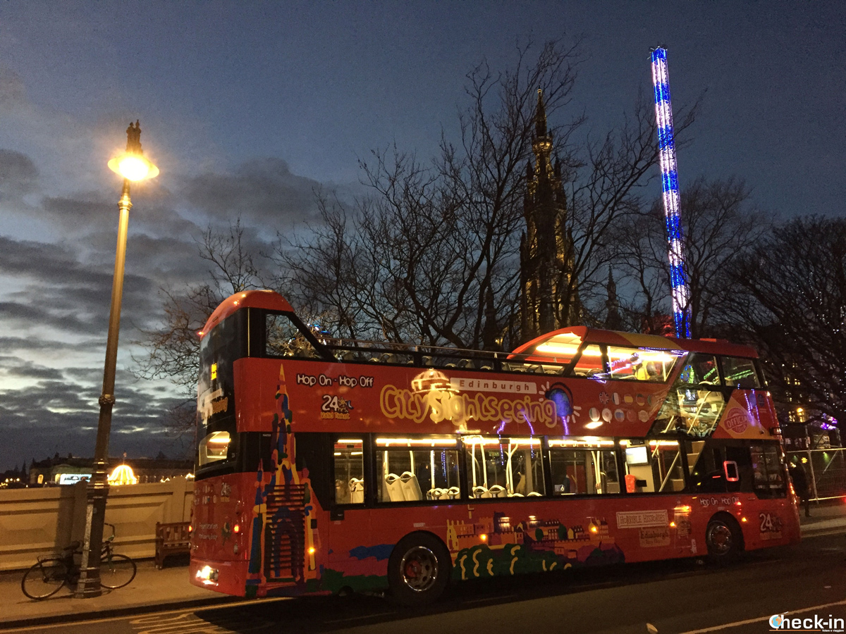 Il bus turistico Hop-on Hop-off di Edimburgo (Scozia, Regno Unito)