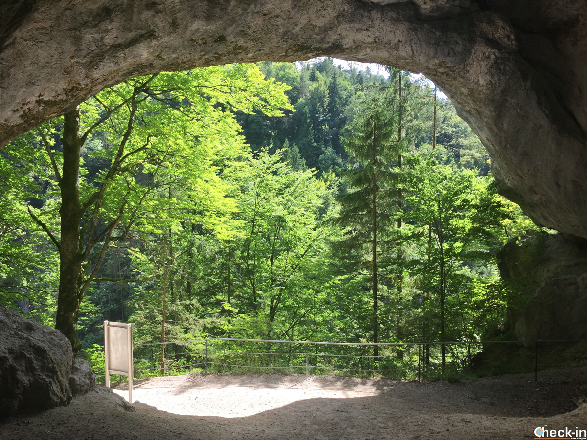 La Tischofer Höhle nella valle del Kaisertal nel Tirolo austriaco