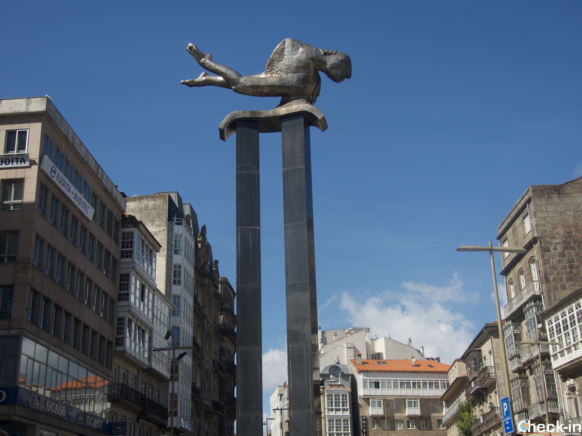 La statua del Sireno in Puerta del Sol a Vigo - Galizia, Spagna