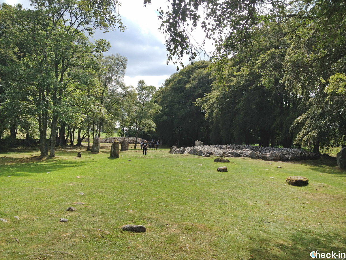 Excursion to Clava Cairns near Inverness - Outlander Tour in Scotland