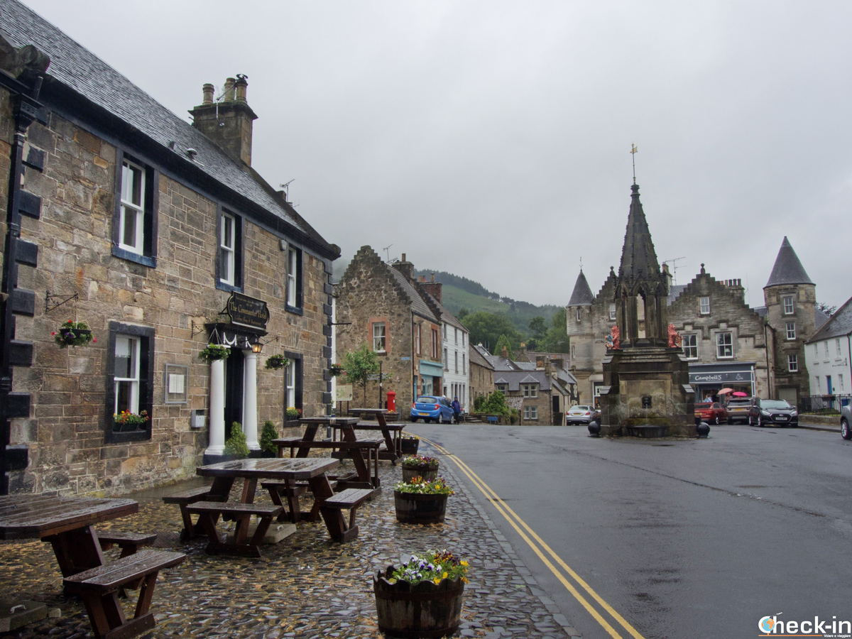 Outlander tv series locations in Falkland - Fife, Scotland