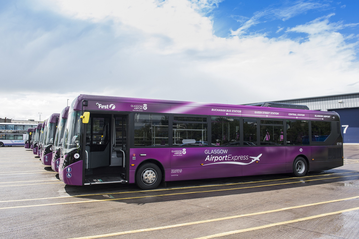L'Autobus Airport Express che collega l'aeroporto al centro di Glasgow