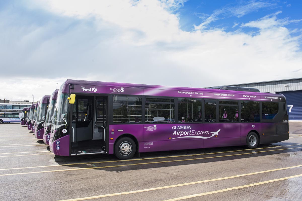 The First Bus Express Service 500 links Glasgow Airport to City Centre