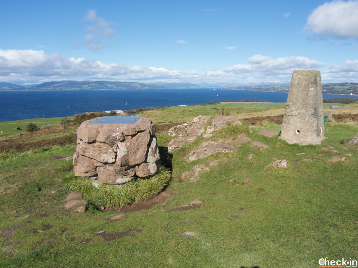 La Glaid Stone al centro dell'isola di Great Cumbrae - Ayrshire, Scozia
