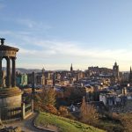 Edimburgo, guida pratica sui mezzi pubblici, autobus turistici e collegamenti dall’aeroporto verso il centro città