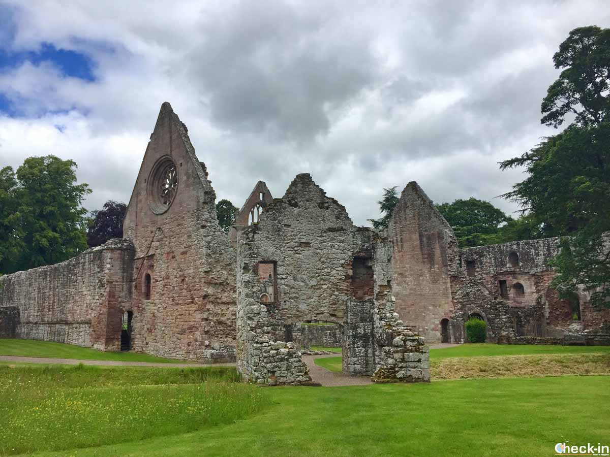 Cosa vedere negli Scottish Borders: la Dryburgh Abbey