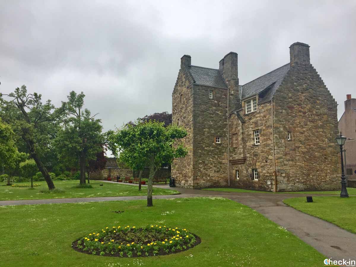 Things to do in Jedburgh: visit the Mary Queen of Scots' house