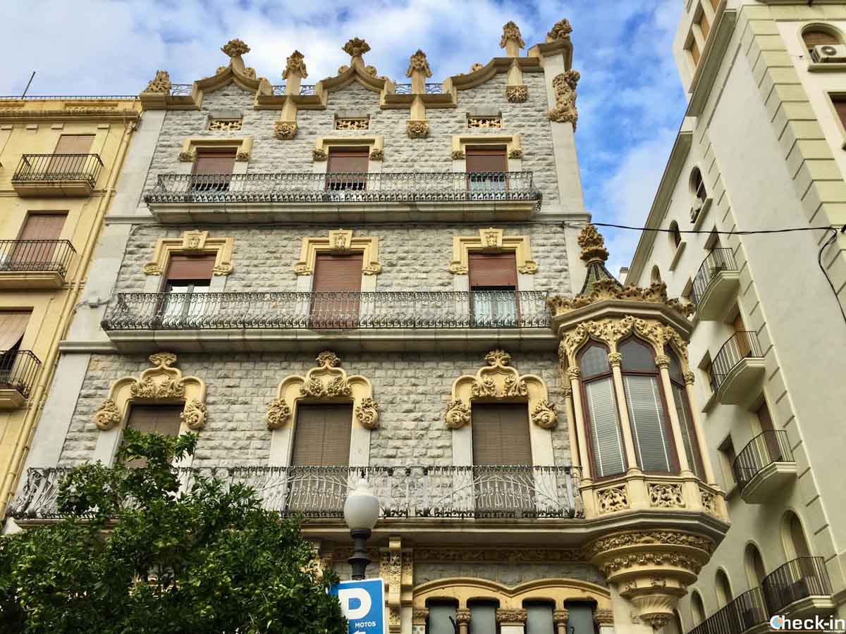 Casa Salas en la Rambla Nova de Tarragona (España)