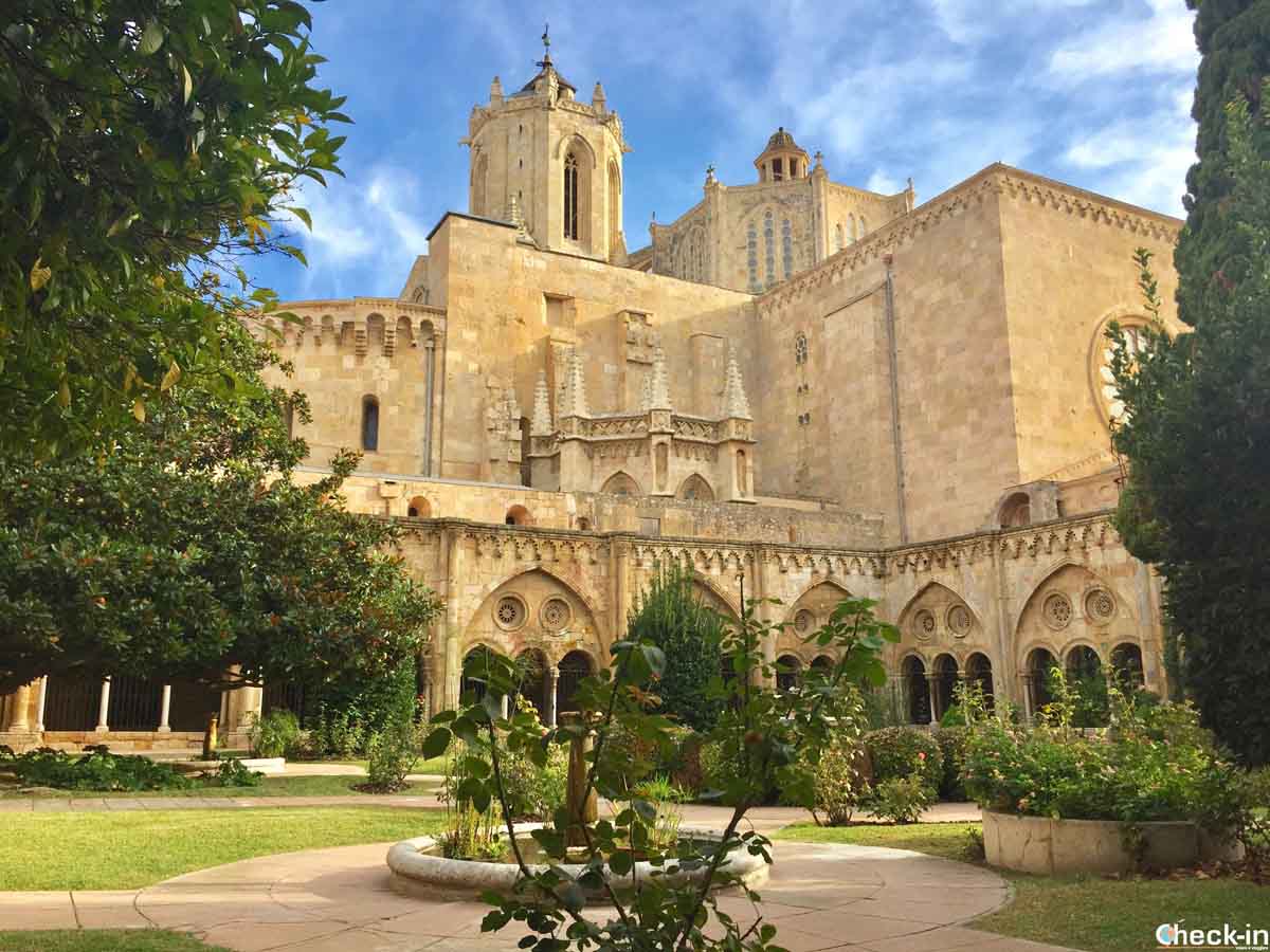 Claustro de la Catedral de Tarragona - España del norte