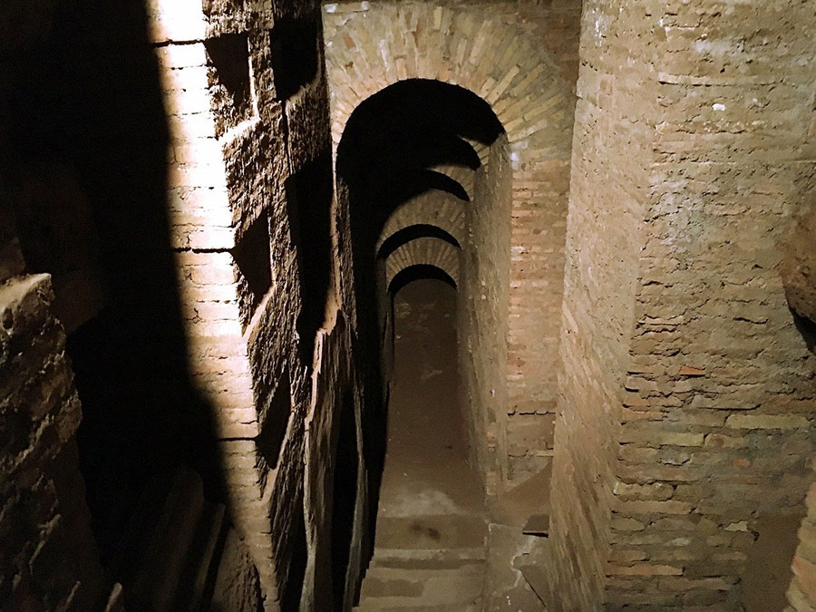 Roma segreta, tour delle Catacombe
