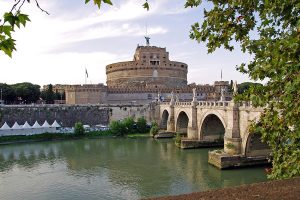 Fiume Tevere e Castel Sant'Angelo a Roma - Vacanza in Italia