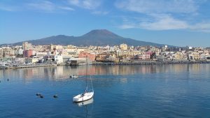 Come arrivare a Napoli in nave (e con gli altri mezzi di trasporto)