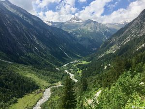 Vista panoramica sulle Alpi dello Zillertal dal rifugio Grawand Hütte a Ginzling (Tirolo)