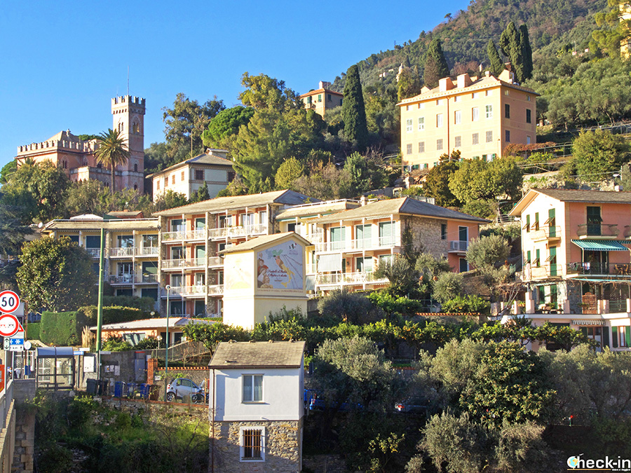 Villa Tigellius, Villa Duffour e Villa Borgo Pace (casa di Mameli) a Mulinetti - Provincia di Genova, Liguria