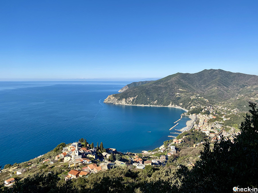 Trekking nella Liguria di levante: belvedere su Lemeglio e Punta Moneglia