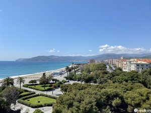 Spiagge e stabilimenti balneari sul lungomare Tabagi di Savona