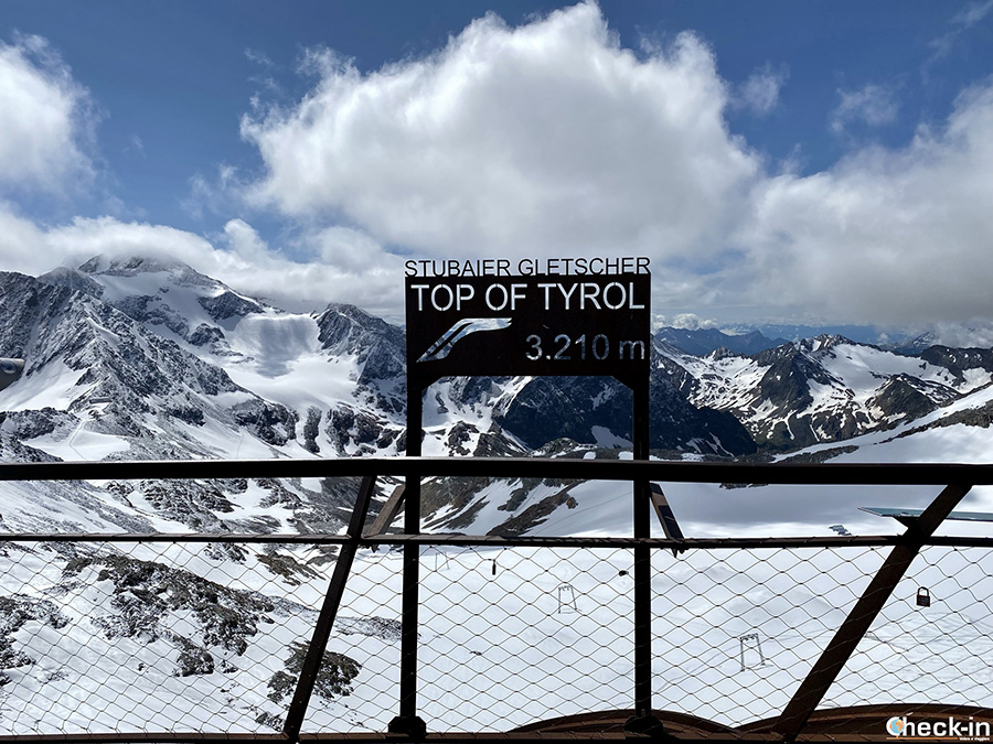 Top of Tyrol: vista panoramica sul Ghiacciaio e le Alpi dello Stubai - Tirolo, Austria