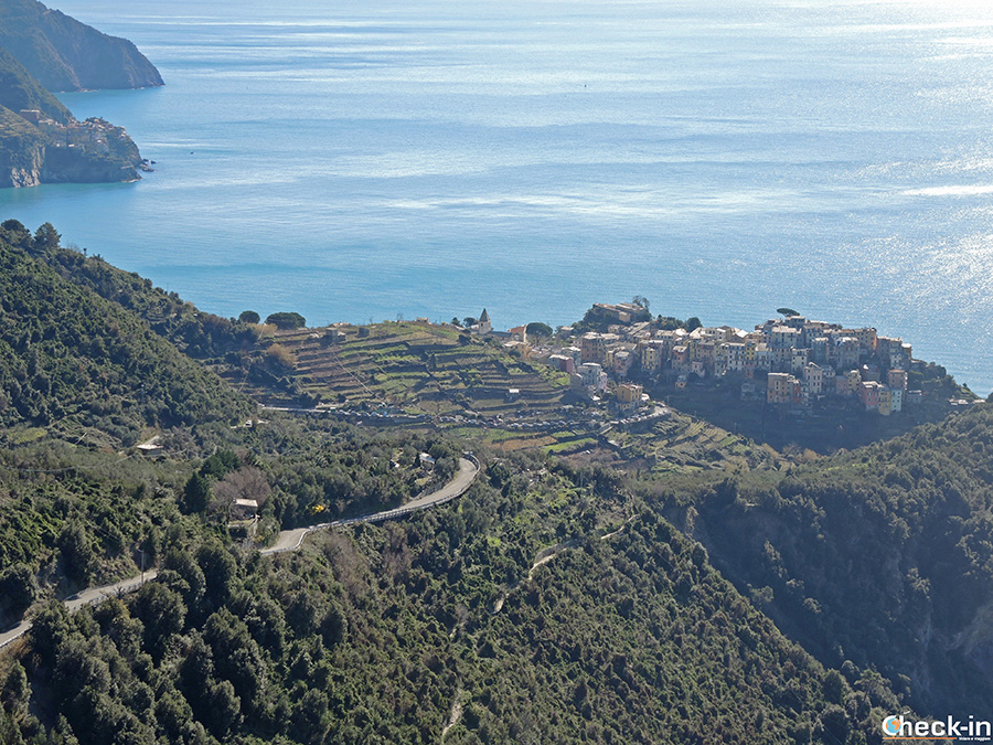 Belvedere dal Santuario di San Bernardino su Corniglia e Manarola - 5 Terre, Liguria