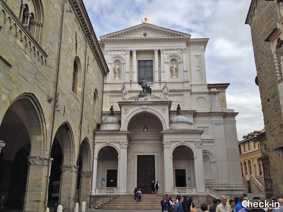 5 things to do and see in Bergamo: discover the Duomo Square in the heart of the old town