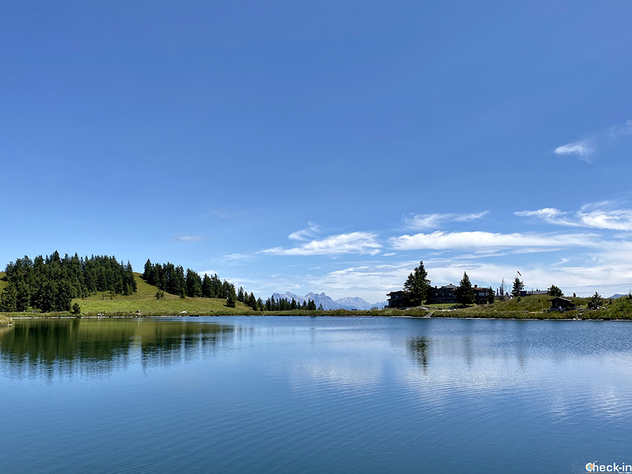 Gita con bambini piccoli in Tirolo: lago Jochstubn See nel Wilder Kaiser