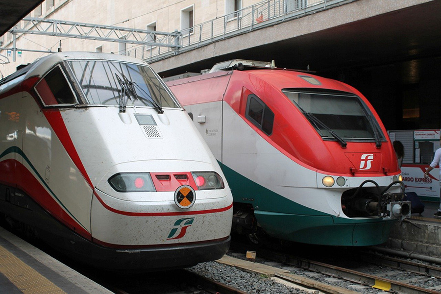 Informazioni collegamenti treno tra Aeroporto Fiumicino e Roma Termini con Leonardo Express