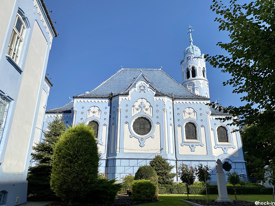 Monumenti insoliti a Bratislava: la "Chiesa Blu"
