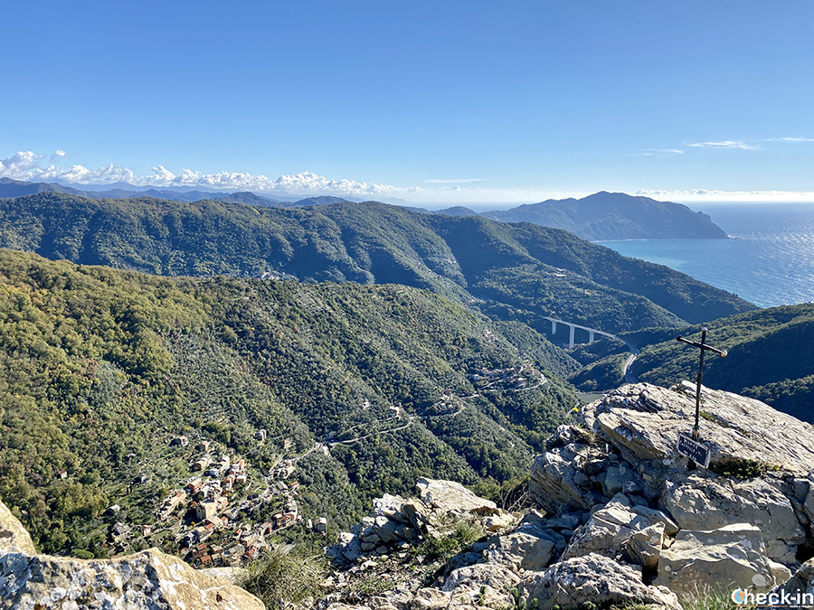 Cime meno note del levante ligure: panorama dal Monte Castelletti (604 m) sul Golfo Paradiso