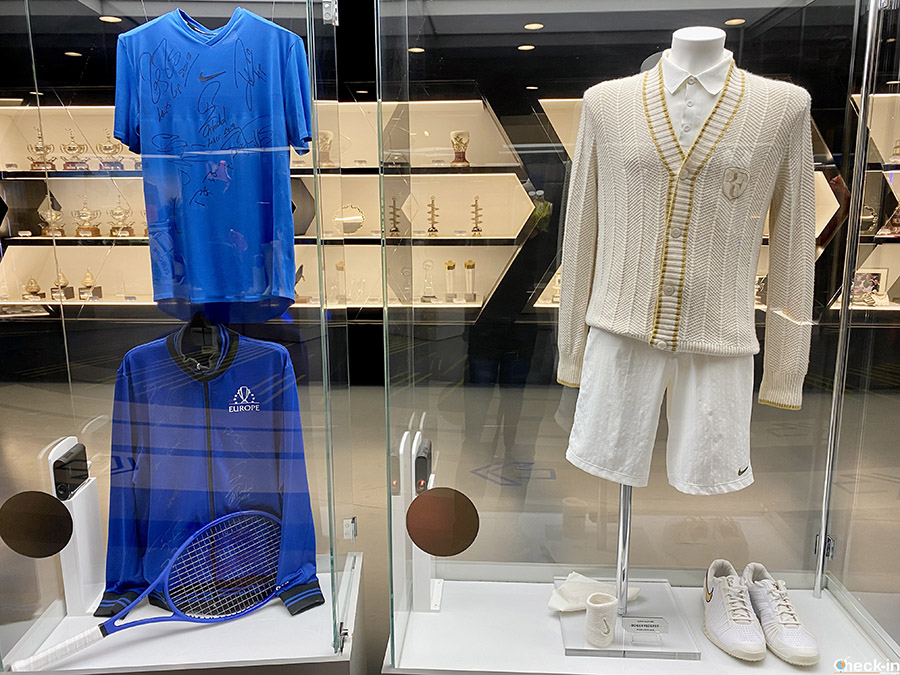 Oggetti preziosi in mostra al Museo di Nadal a Manacor: completo di Federer di Wimbledon 2008
