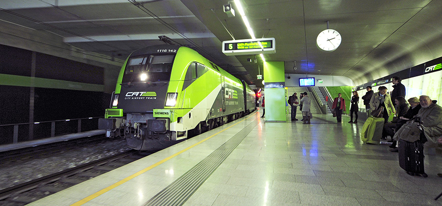 Modo più veloce per raggiungere il centro di Vienna dall'Aeroporto Flughafen - CAT City Airport Train