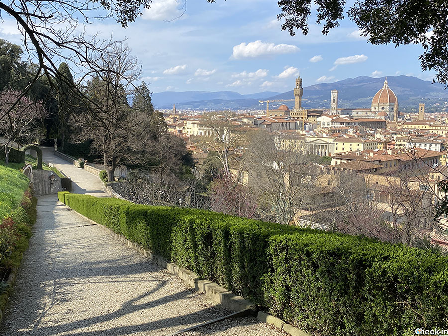 Cosa vedere nell'Oltrarno: Giardino Bardini e belvedere su Firenze