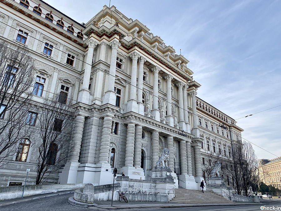 7 cose insolite da fare a Vienna: visita gratuita del Palazzo di Giustizia