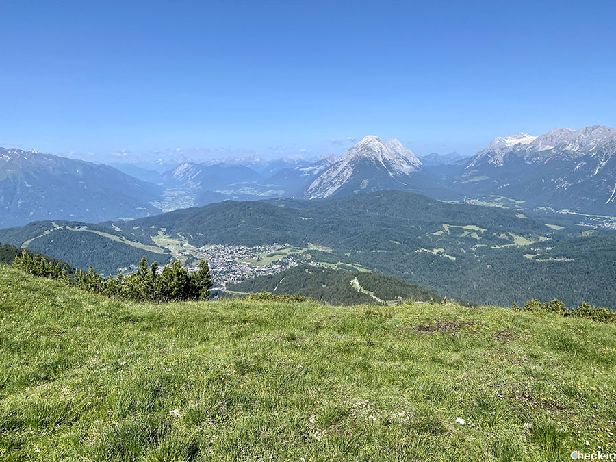 Vista sull'altopiano di Seefeld dalla vetta dello Seefelder Spitze