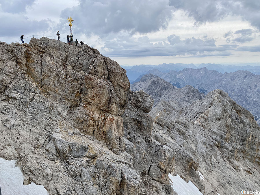 Trekking da fare in Tirolo: cima dello Zugspitze, monte più alto della Germania