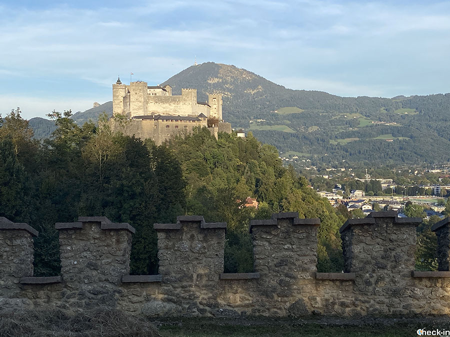 Fortezza Hohensalzburg vista dal belvedere Richterhöhe, dal colle del Mönchsberg