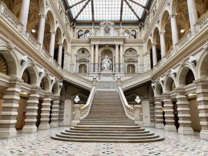 Places in Vienna to fall in love with: the Palace of Justice