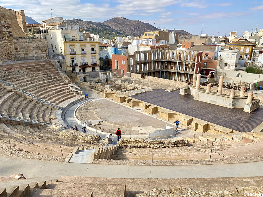 Vista panorámica del Teatro Romano de Cartagena desde el Parque de la Concepción