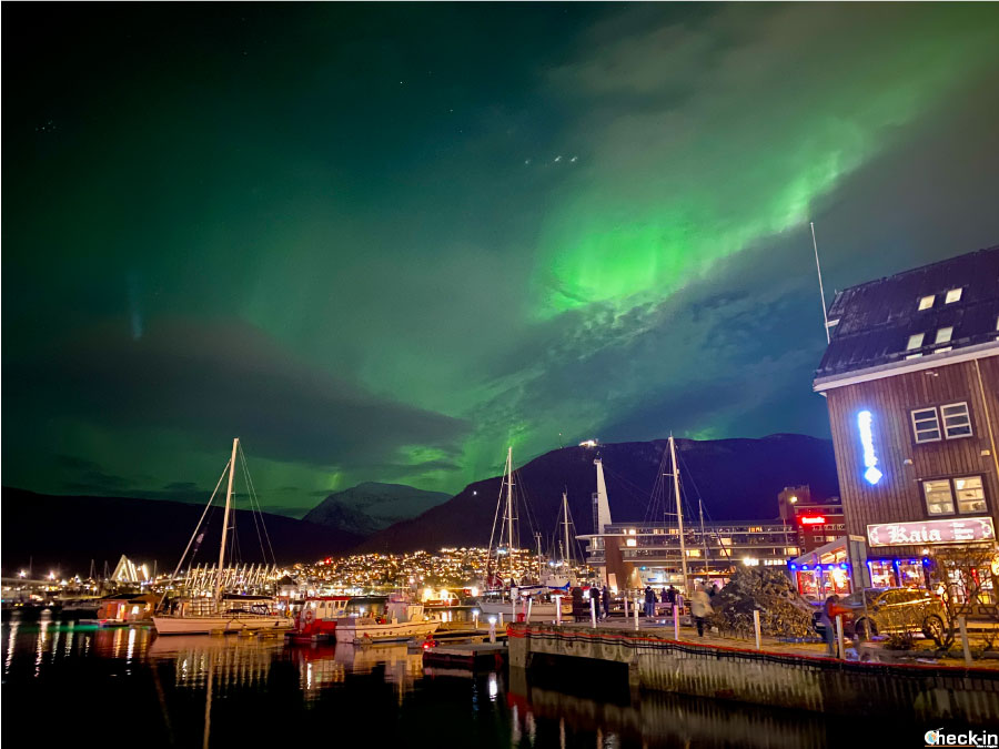 8 cose da fare e vedere a Tromsø: contemplare l'aurora boreale