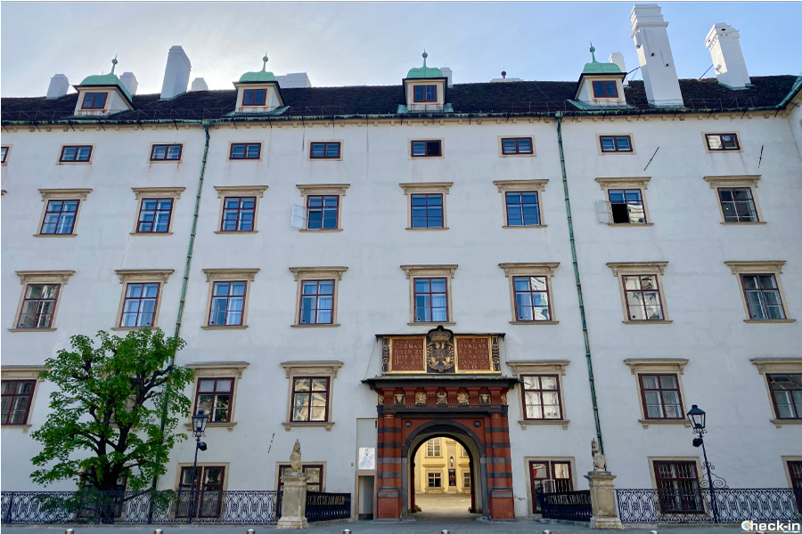 Less-known museums in Vienna: visit the Imperial Treasury at Hofburg