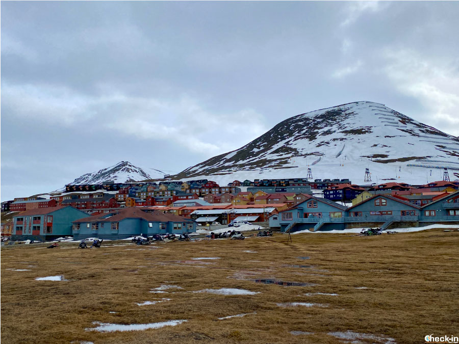 Viaggio alle Svalbard (Norvegia): cosa vedere nella capitale Longyearbyen