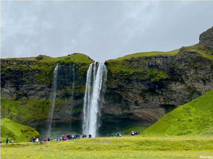 Luoghi imperdibili lungo la costa sud dell'Islanda: la cascata Seljalandsfoss