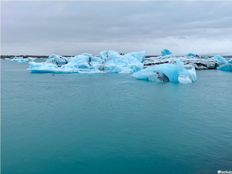 Tour in barca nella laguna glaciale di Jökulsárlón (Islanda meridionale)