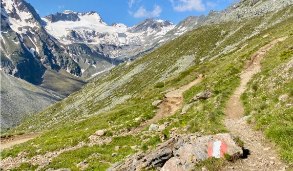 Trekking da Giggijoch al rifugio Rotkogelhütte a Sölden (Austria)