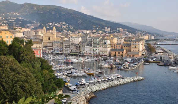 Immagine presa da: http://ogena.net/World/Italiano/Regionale/Europa/Francia/Corsica/Alta_Corsica/Bastia/