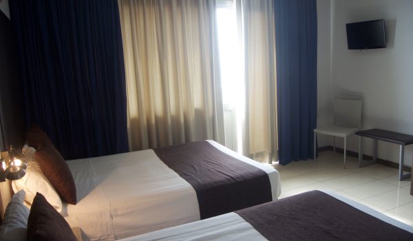 Camera tripla ad uso singola all'Hotel Excelsior di Lloret de Mar, Spagna