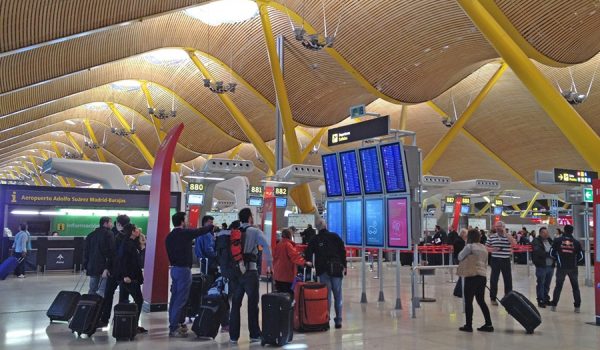 Informaciones sobre las Terminales del Aeropuerto Adolfo Suárez Barajas de Madrid (España)